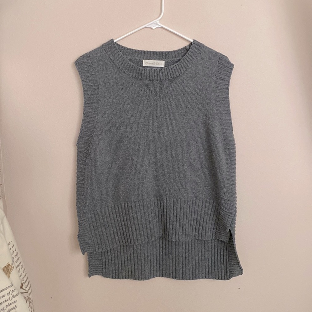 Sweater vest